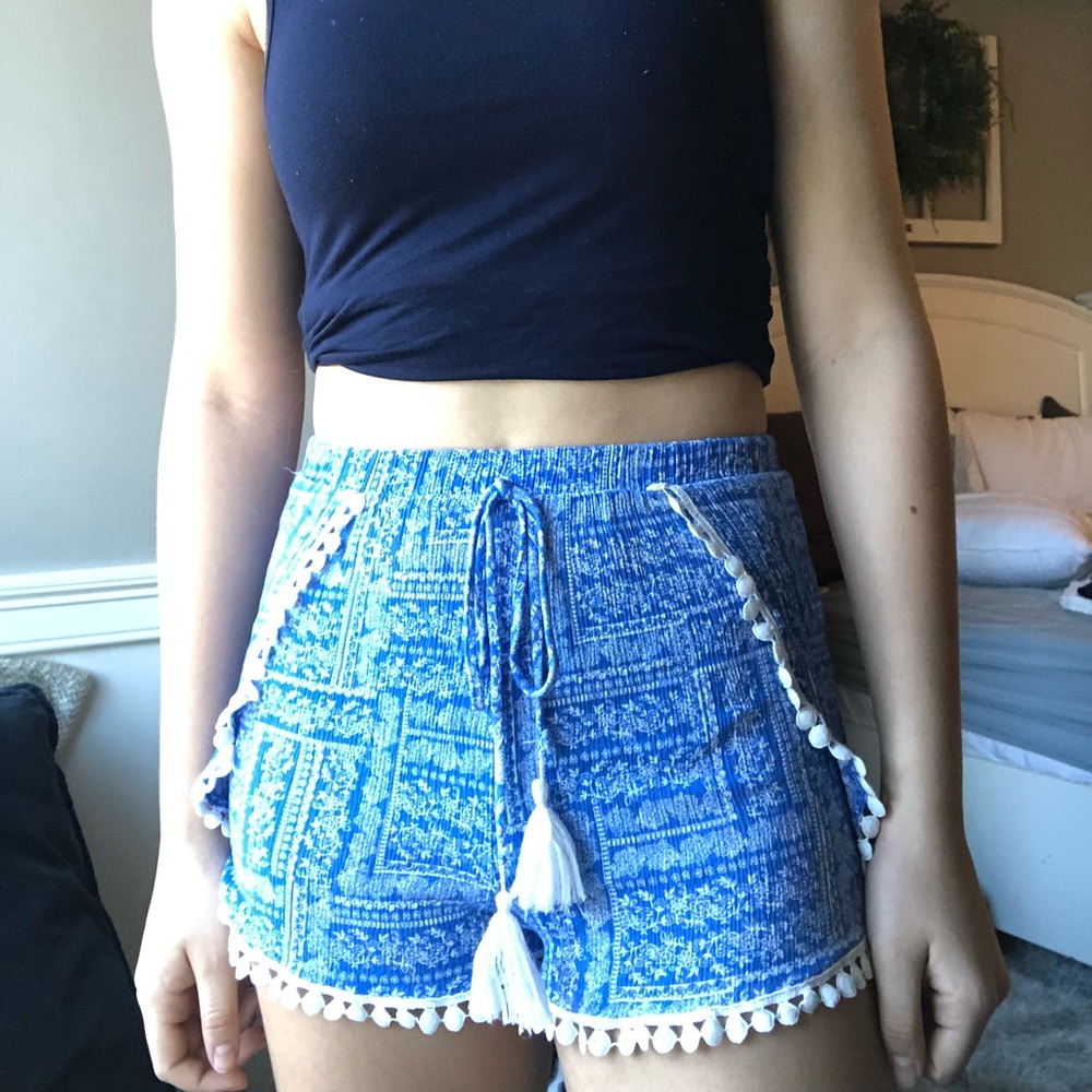 Blue flowered flowy shorts